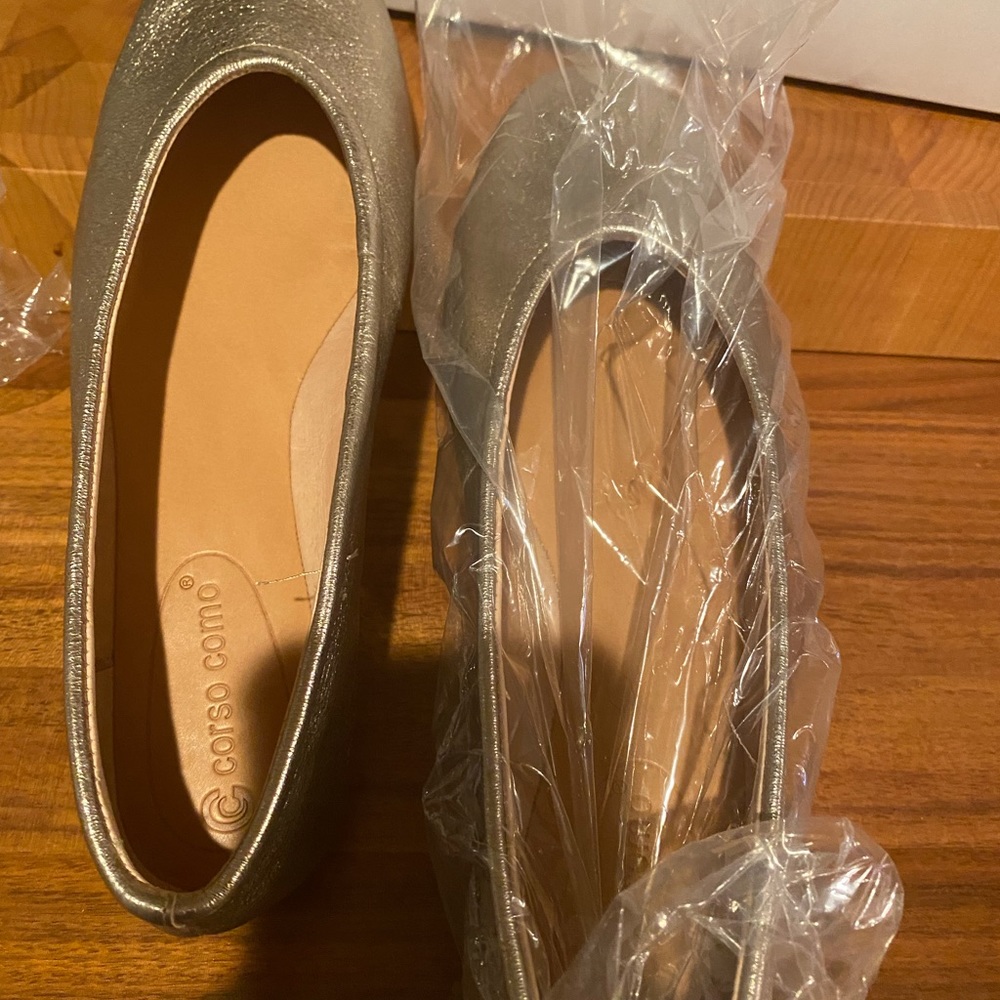 Women’s ballet flats. Champagne color.